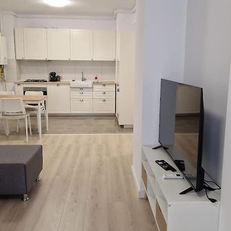 Lovely Apartment In City Center Τιμισοάρα Εξωτερικό φωτογραφία